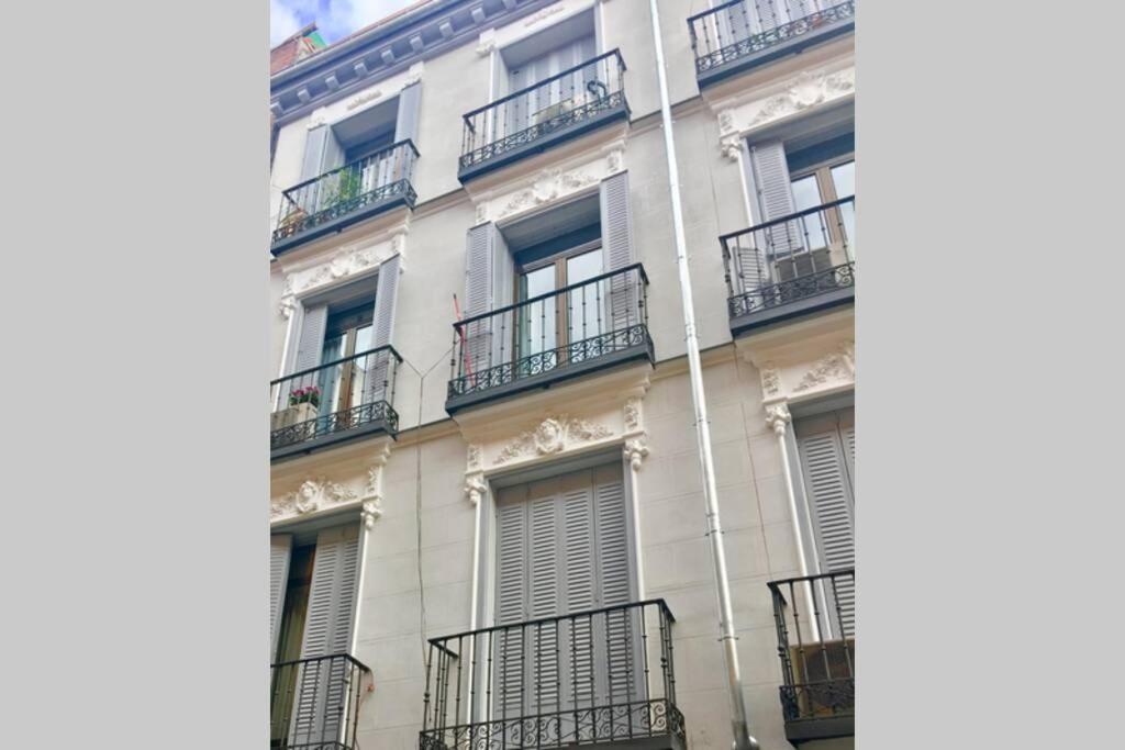 Precioso Estudio En Malasana Madrid Exterior photo